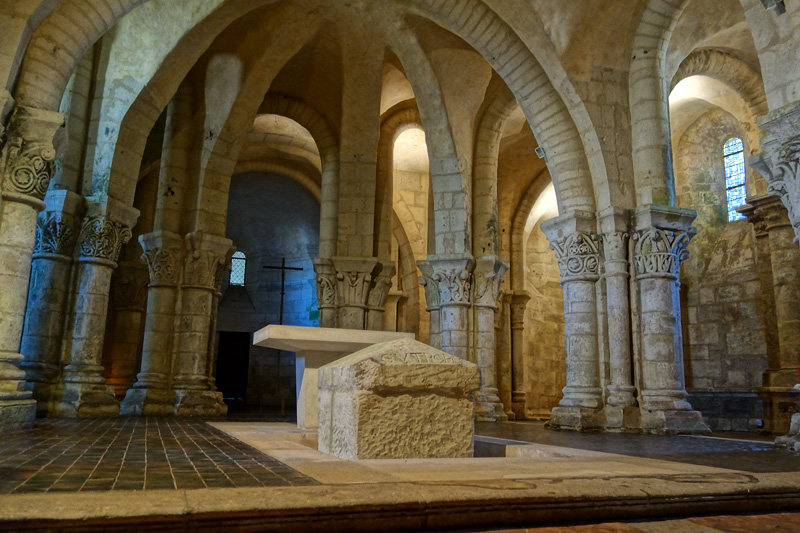 Crypte - Basilique Saint-Eutrope